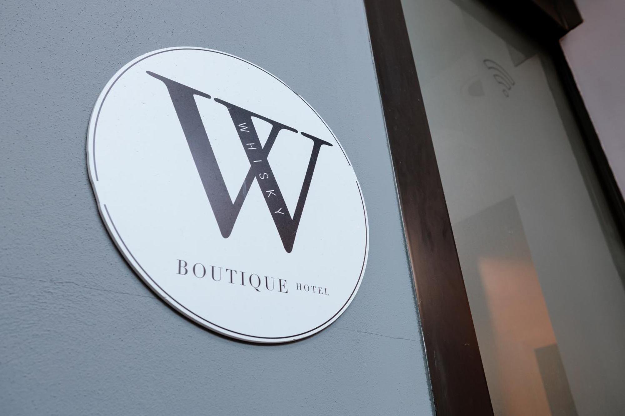 Boutique Hotel Whisky Tirana Eksteriør billede