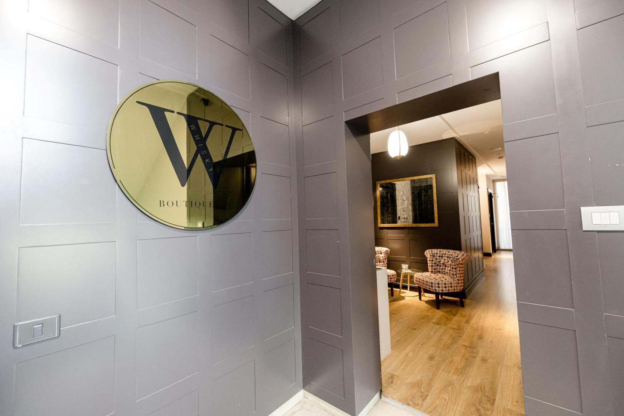 Boutique Hotel Whisky Tirana Eksteriør billede